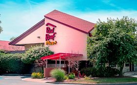 Red Roof Inn Plus+ West Springfield